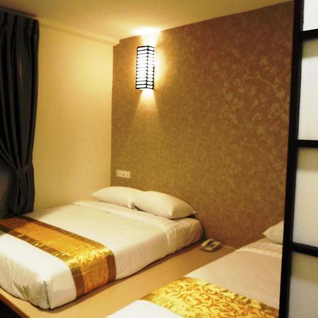 Eight Days Boutique Hotel - Mount Austin Johor Bahru Buitenkant foto