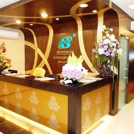 Eight Days Boutique Hotel - Mount Austin Johor Bahru Buitenkant foto