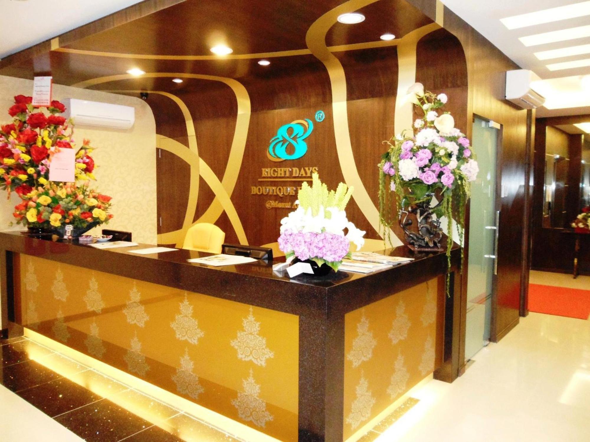 Eight Days Boutique Hotel - Mount Austin Johor Bahru Buitenkant foto