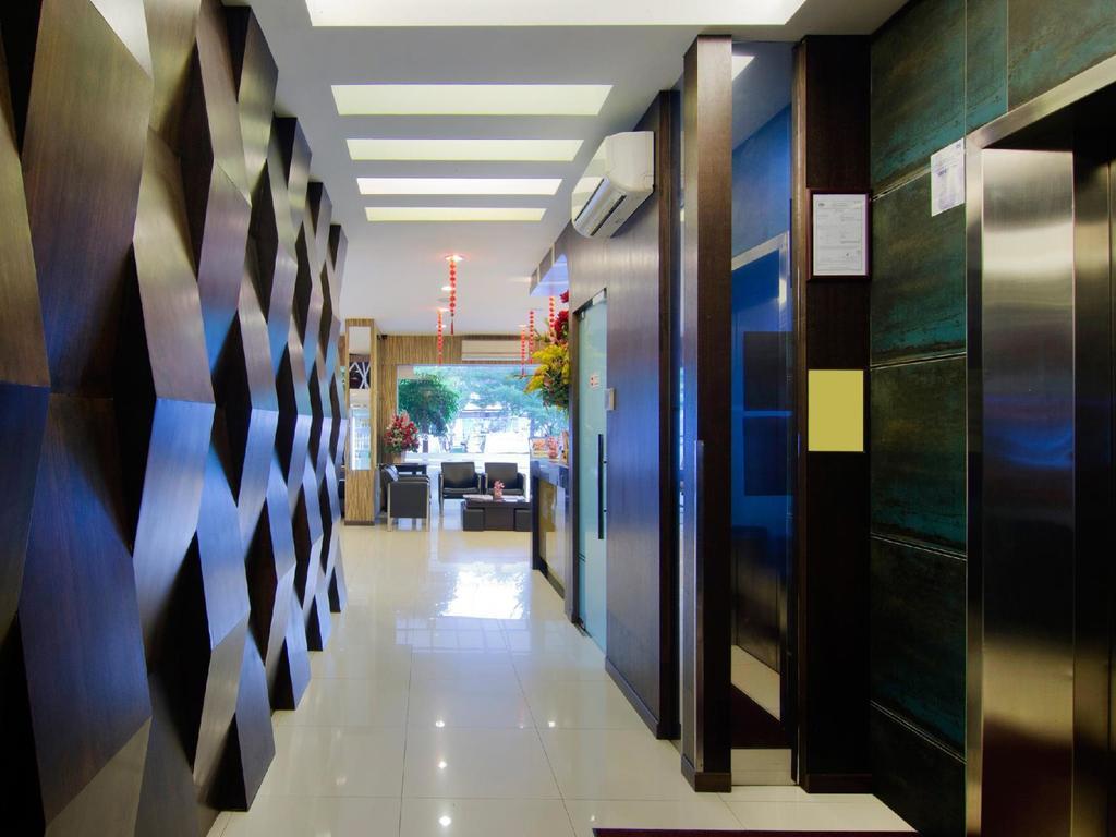Eight Days Boutique Hotel - Mount Austin Johor Bahru Buitenkant foto