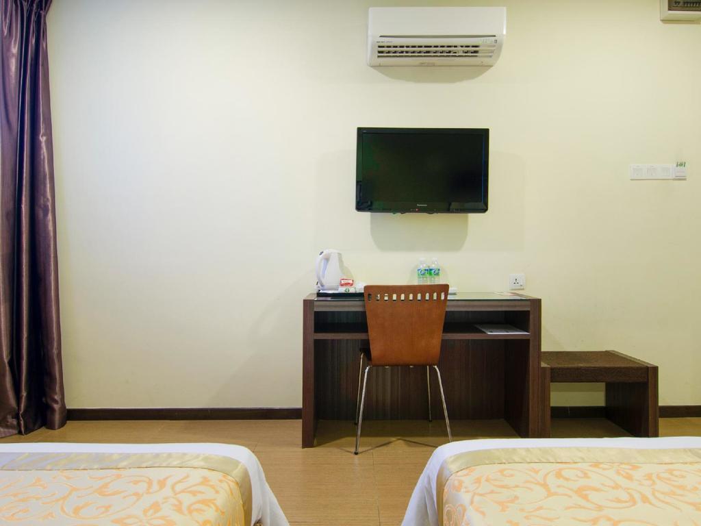 Eight Days Boutique Hotel - Mount Austin Johor Bahru Buitenkant foto